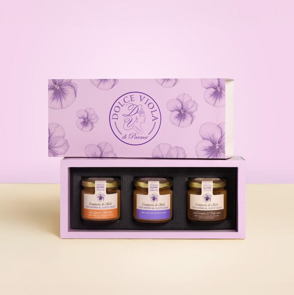 Confezione di composte di mele alla violetta