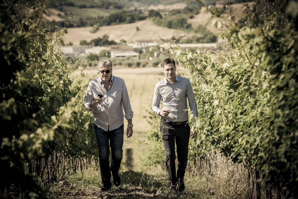 Tenuta Antonini - Giovani Vini per Emozioni senza Tempo