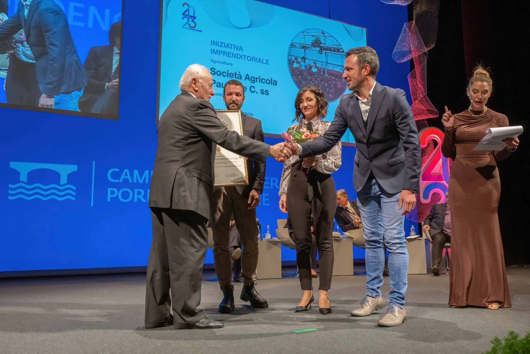 spiripau-premiazione-camera-commercio-pordenone-udine-2023-2-2048x1366.webp